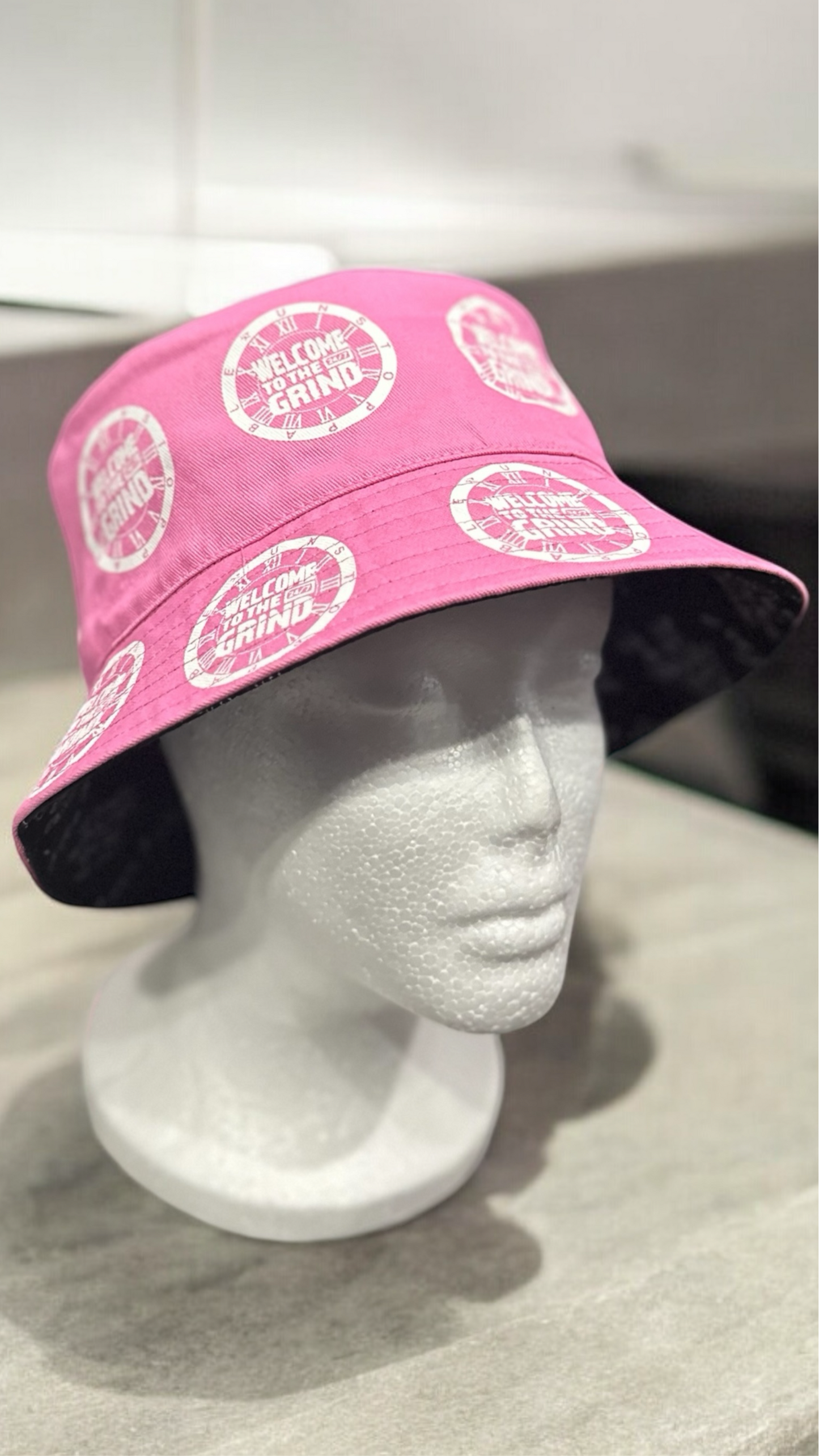 White🔛Pink Reversible Bucket🪣